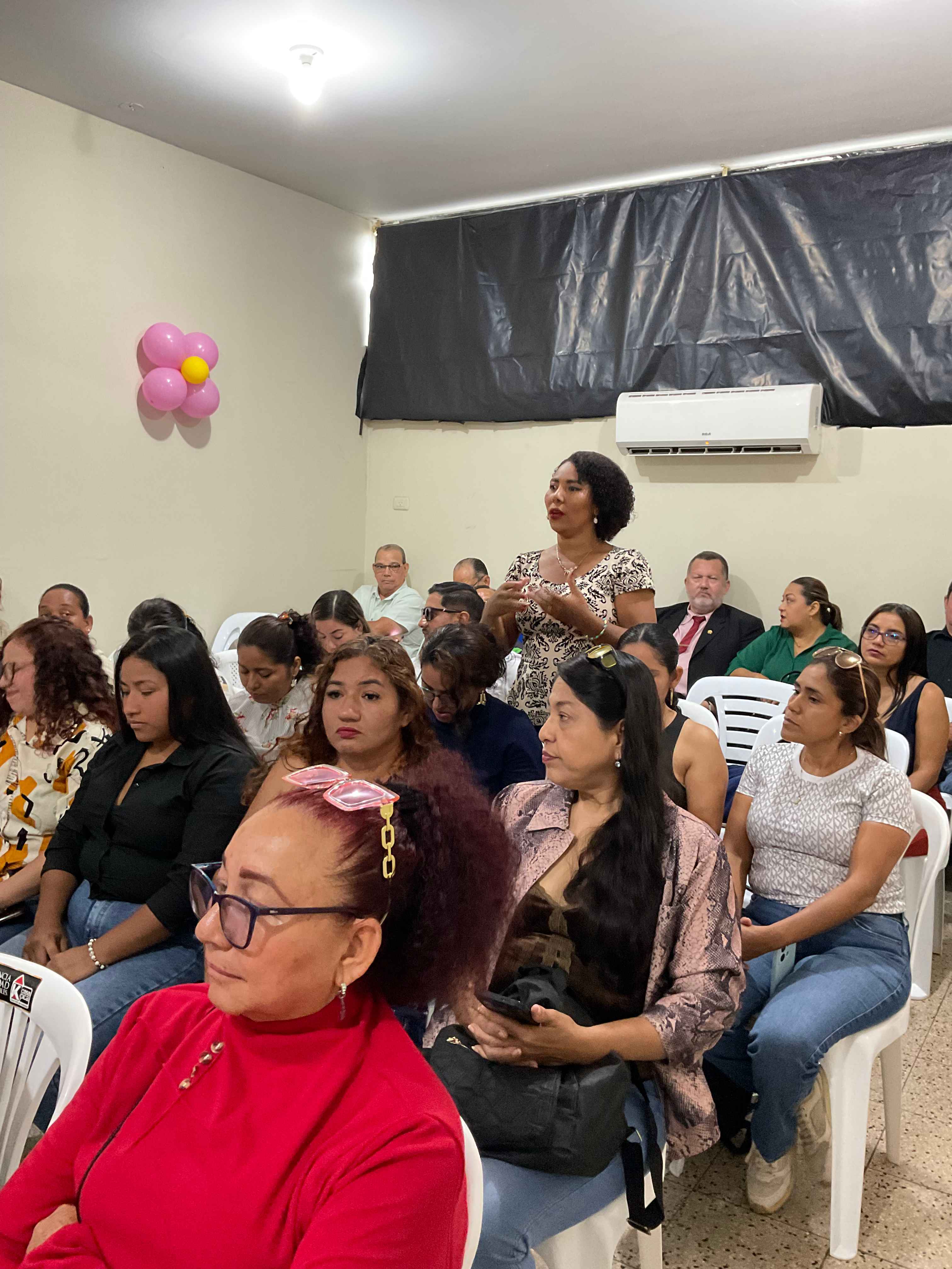 Taller Vial: Empoderamiento y Formación en el Día de la Mujer